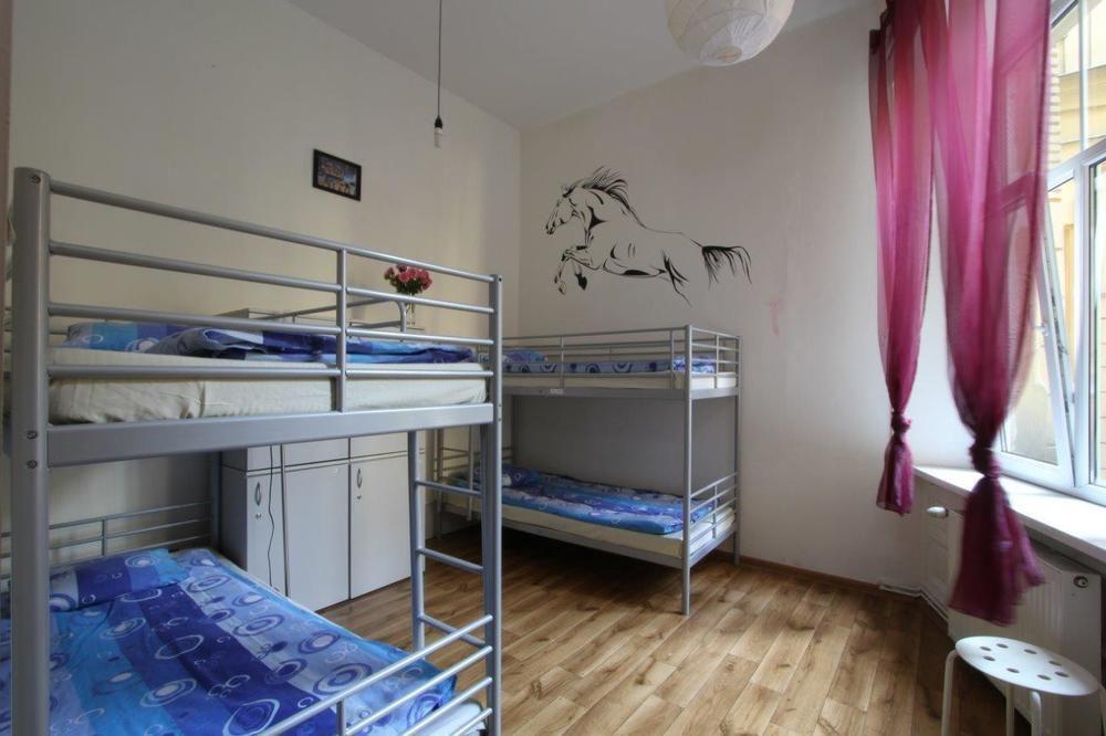 Hostel Yellow Krakau Buitenkant foto